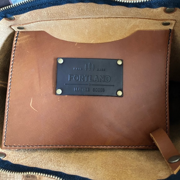 Portland Leather Goods medium zippered tote - Picture 5 of 5